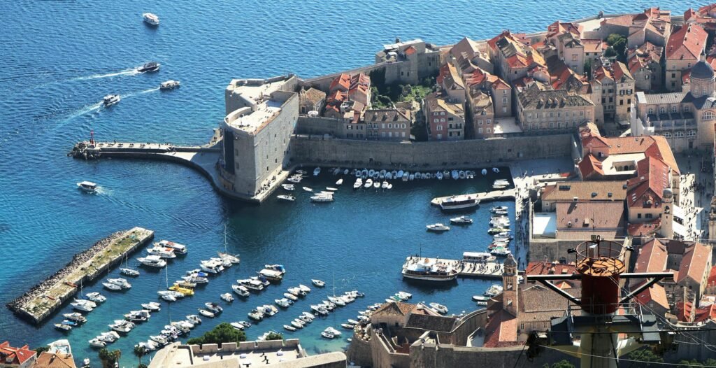 Crucero por dubrovnik y las islas griegas.
